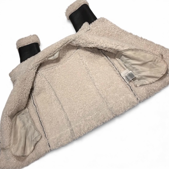 VGUC H&M Faux Leather Faux Wool Stylish Black and White Jacket, Unisex (6-7 yrs) - Picture 13 of 14